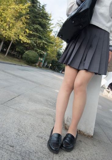 女生宿舍李采潭_720高清视频播放