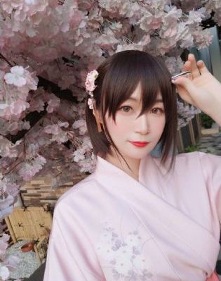 内裤男摸露j毛视频_BD韩语高清电影在线