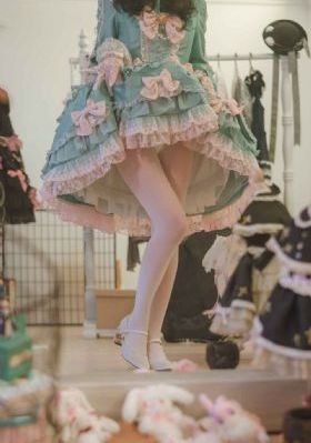 国产大神背着在线播放_全集高清在线观看