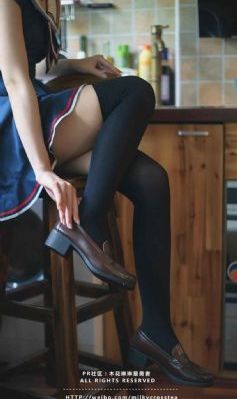 一级AA片农村寡妇_720迅雷电影在线