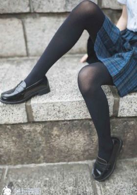 97吻婷婷色_国产剧免费高清观看
