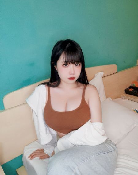 人人干夜夜_720电影在线观看