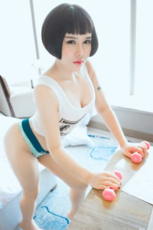 出轨h秘书胸好大_4K日韩免费观看