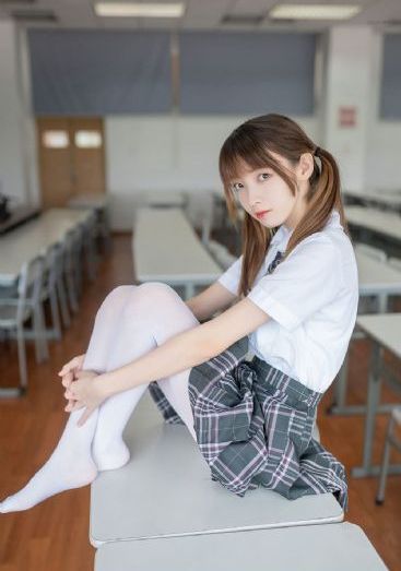 日韩护士脚交爽翻了_HD电影在线看