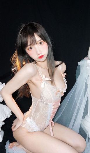 高中女子的腰姿在线看_HD神马影院手机在线