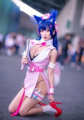 亚洲欧美卡通另类丝袜美腿_剧情片迅雷电影在线