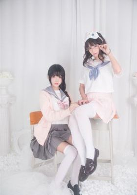 黄药师含着黄蓉的乳_720影视在线观看